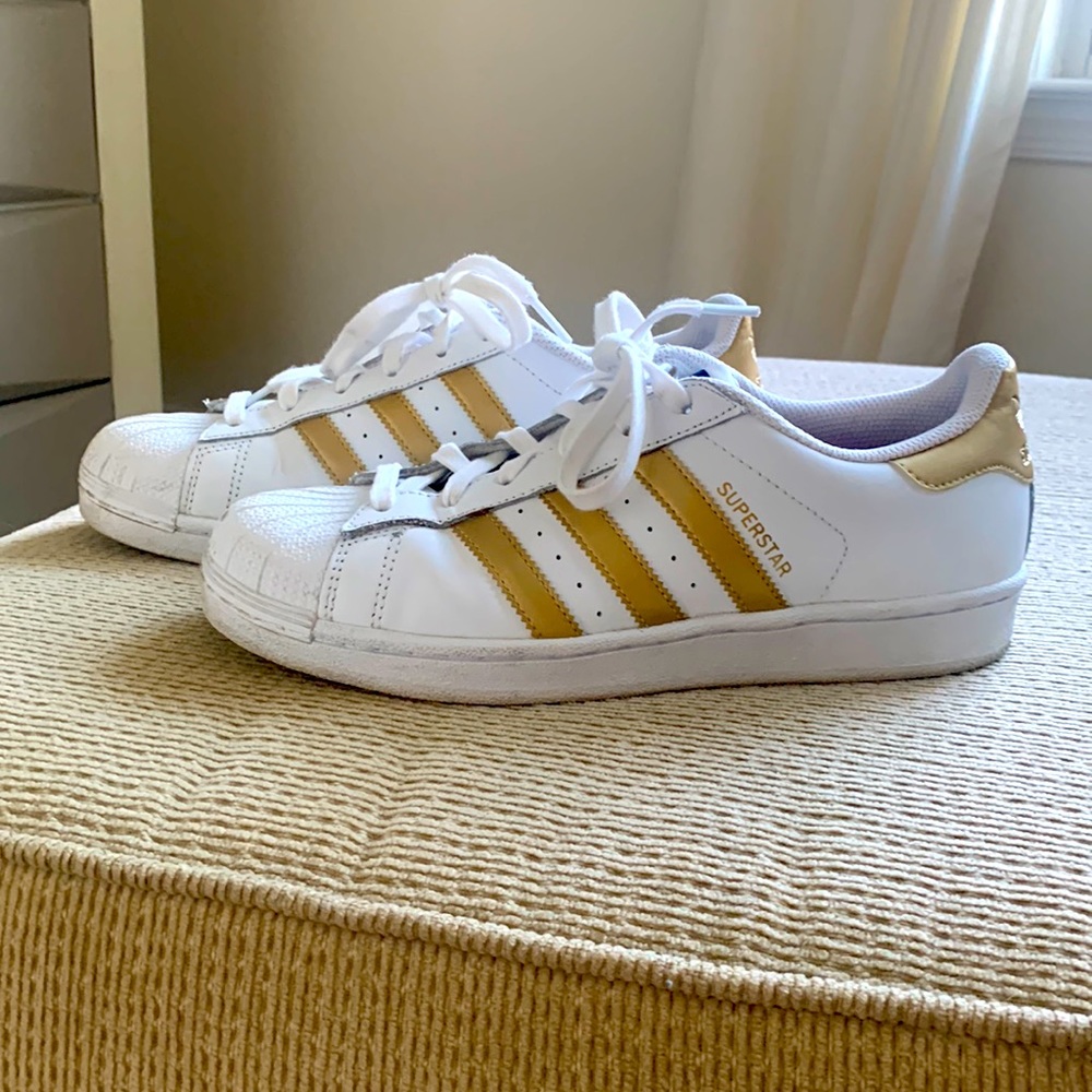 Woman’s Adidas Superstar Sneakers